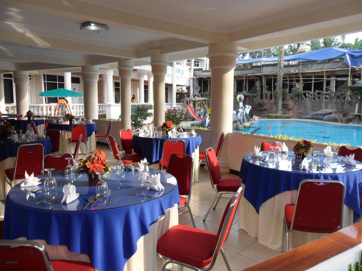 Delaga Biru Convention Hotel 3*
